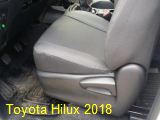 Uszyte Pokrowce samochodowe Toyota Hilux rocznik 2018