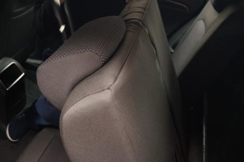 Tkanina na plecach oparć tylnych Audi Q5