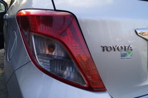 Pokrowce samochodowe Toyota Yaris III szara 228,37