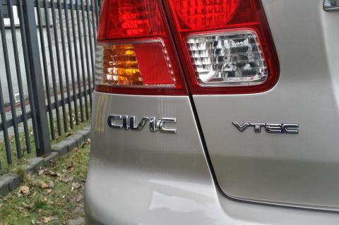 Honda Civic VII sedan Czeladź ul. Nowopogońska 70