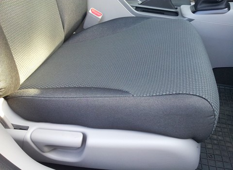 Honda Civic IX boki zabudowane przednie siedziska