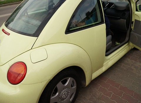 Volkswagen New Beetle producent tylko miarowych pokrowców samochodowych